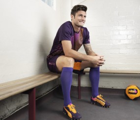 开云体育登录-布鲁诺点燃赛场，莱比锡红牛逆转法国