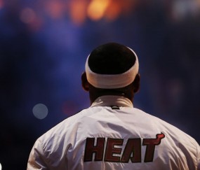 开云体育-北欧神话破灭记，姆巴佩关键三连击，多特蒙德客场碾压挪威劲旅